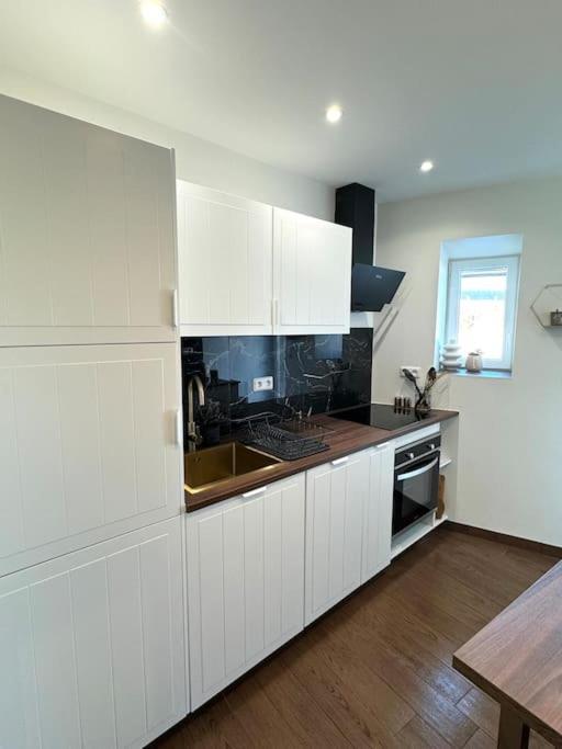 Appartement Avec Magnifique Vue Sur La Saone Et Son Balcon Chalon-sur-Saone Exterior photo